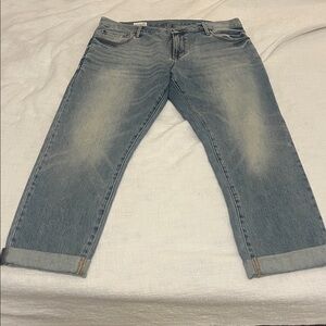 Gap 1969 Women’s Sexy Boyfriend Cropped Denim Jeans Light Wash Blue Sz 31R NWOT